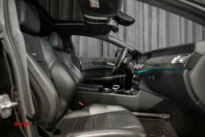 mercedes-benz-cls-bensin-2012-big-21