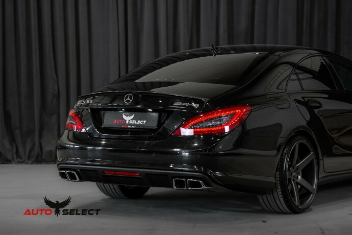 mercedes-benz-cls-bensin-2012-big-12