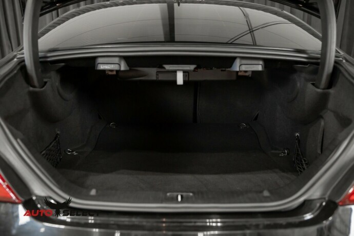 mercedes-benz-cls-bensin-2012-big-10