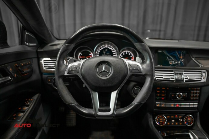 mercedes-benz-cls-bensin-2012-big-32