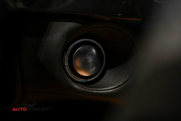 mercedes-benz-cls-bensin-2012-big-31