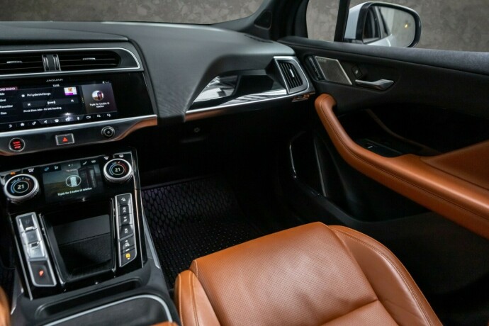 jaguar-i-pace-elektrisitet-2019-big-30
