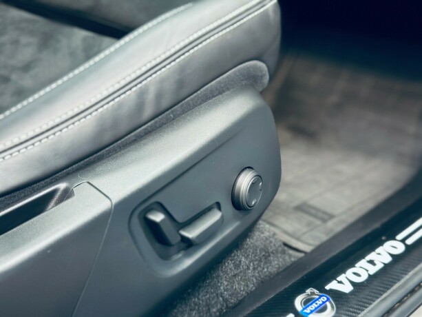 volvo-xc-40-elektrisitet-2021-big-17