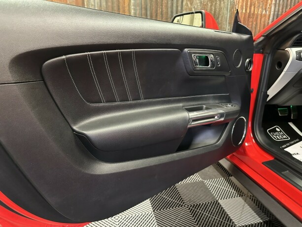 ford-mustang-bensin-2016-big-23