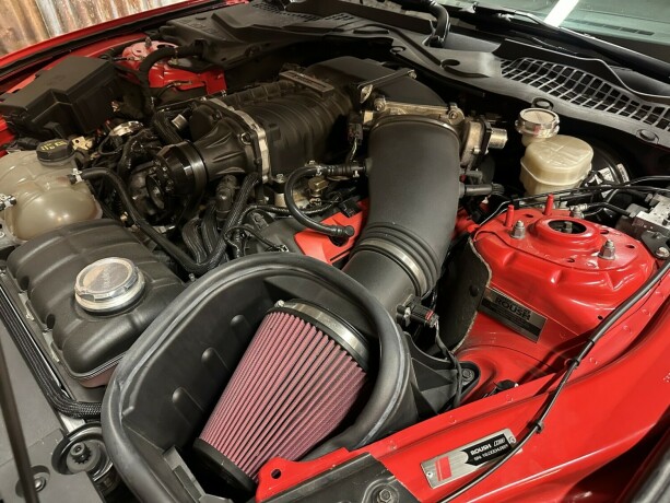 ford-mustang-bensin-2016-big-42