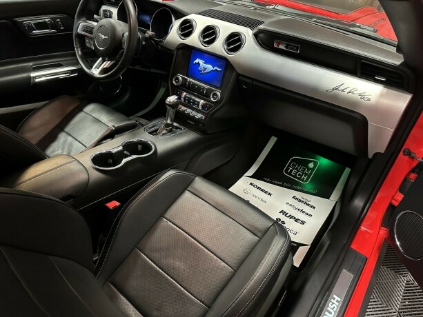 ford-mustang-bensin-2016-big-29