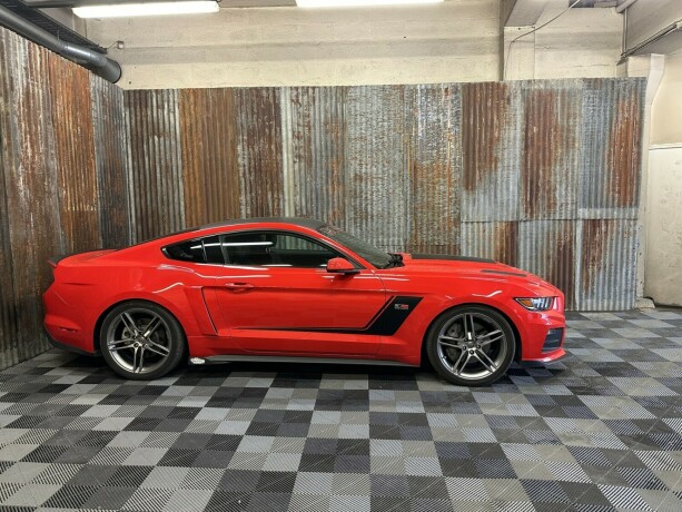 ford-mustang-bensin-2016-big-13