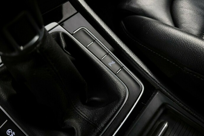 volkswagen-golf-diesel-2016-big-24