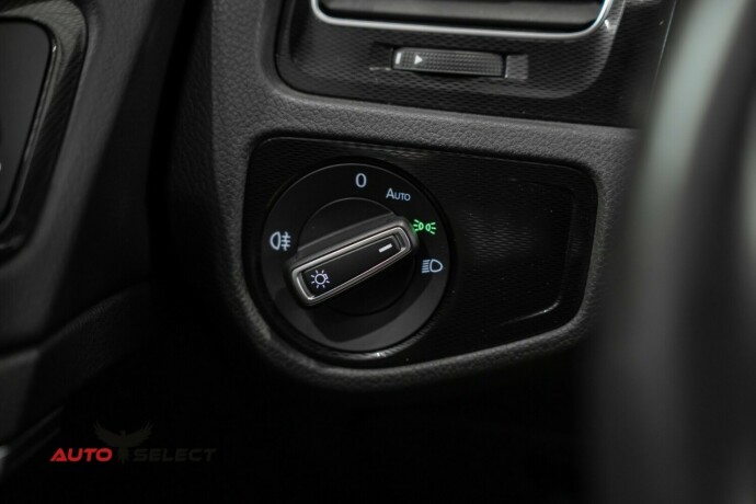 volkswagen-golf-elektrisitetbensin-2016-big-25