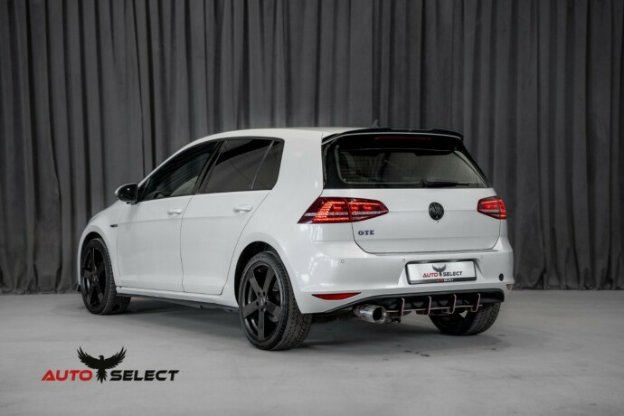 volkswagen-golf-elektrisitetbensin-2016-big-6