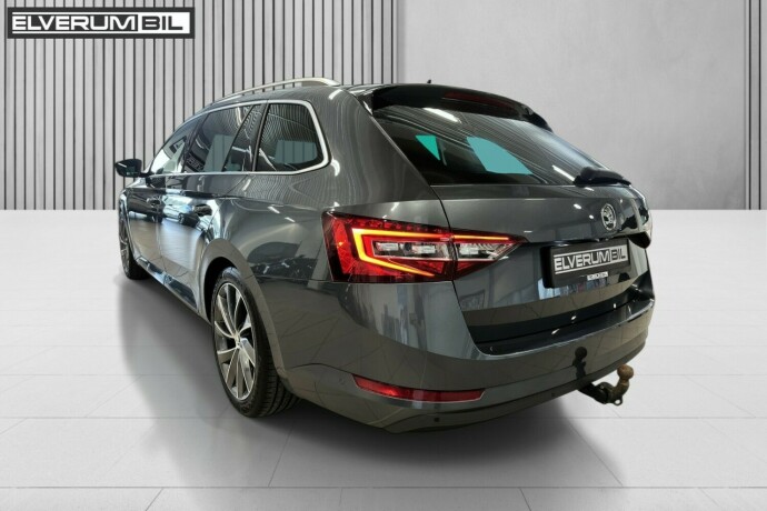 skoda-superb-diesel-2018-big-14