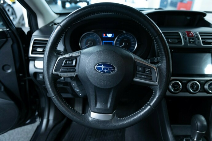 subaru-xv-bensin-2015-big-11