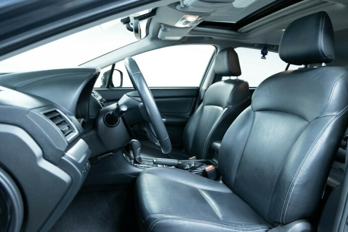 subaru-xv-bensin-2015-big-4