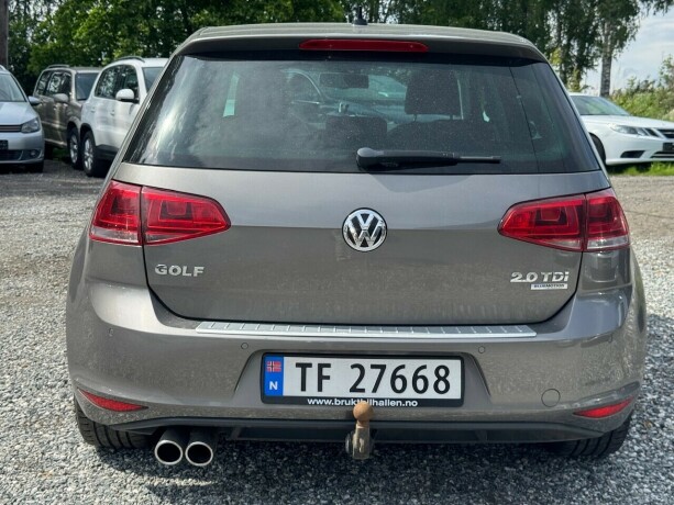 volkswagen-golf-diesel-2012-big-4