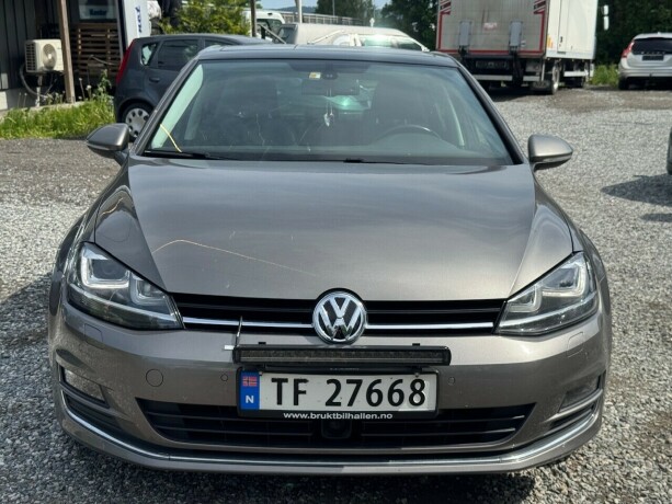 volkswagen-golf-diesel-2012-big-6