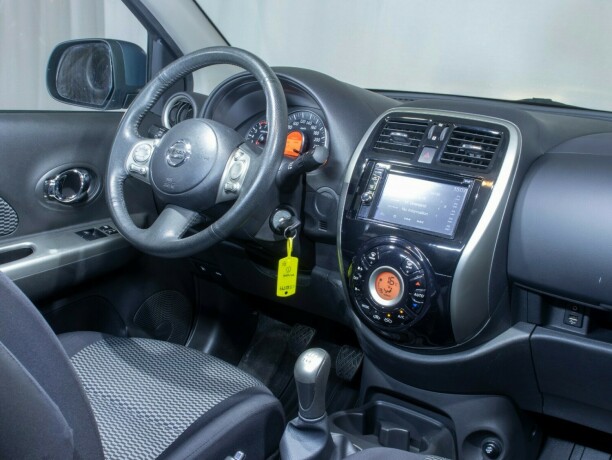 nissan-micra-bensin-2016-big-18