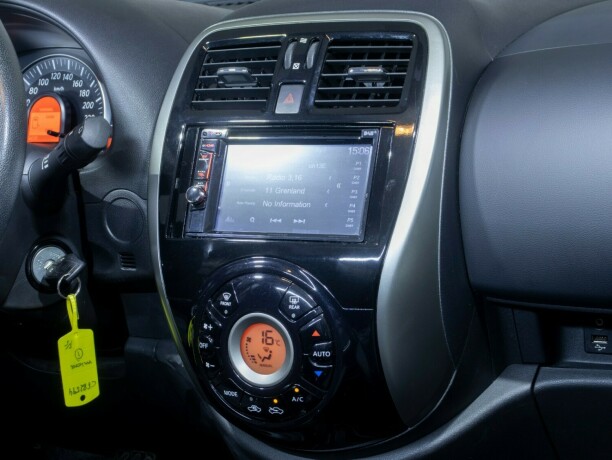 nissan-micra-bensin-2016-big-17