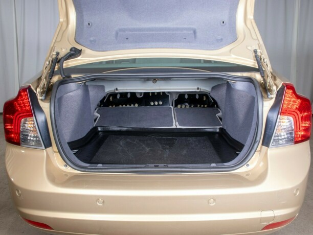 volvo-s40-diesel-2008-big-11
