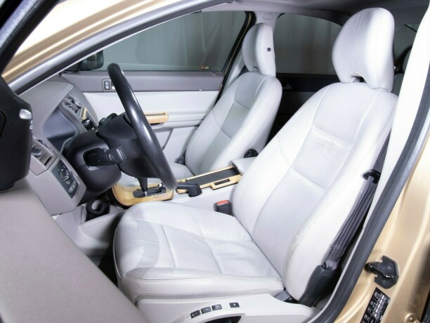 volvo-s40-diesel-2008-big-36