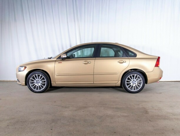 volvo-s40-diesel-2008-big-4