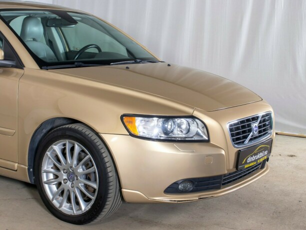 volvo-s40-diesel-2008-big-3
