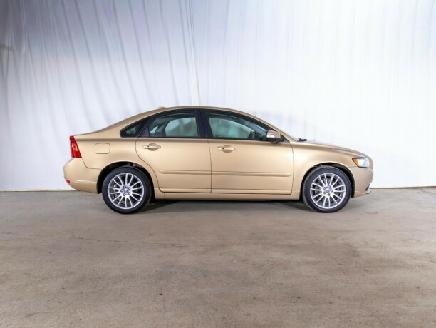 volvo-s40-diesel-2008-big-5