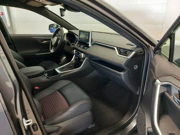 toyota-rav4-elektrisitetbensin-2023-big-17