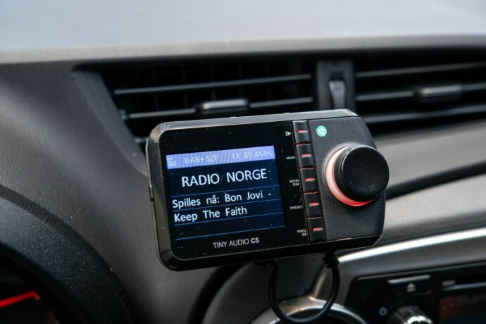 toyota-yaris-bensin-2012-big-15