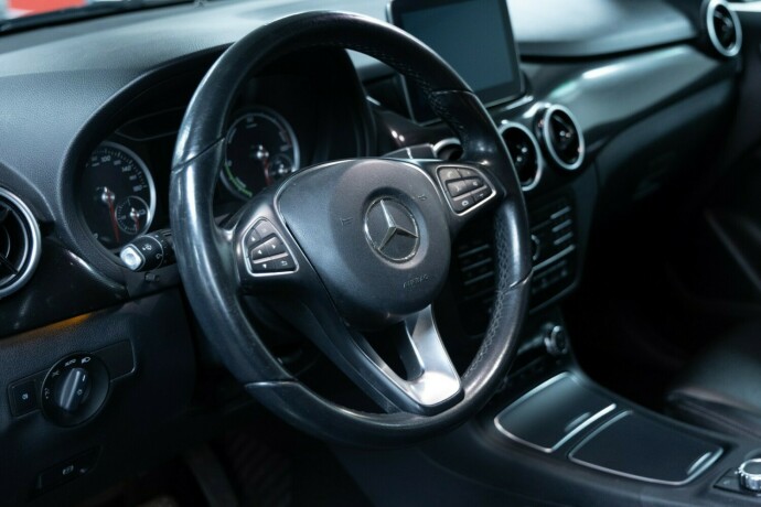 mercedes-benz-b-klasse-elektrisitet-2017-big-10