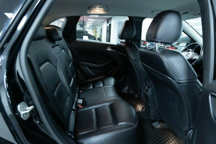 mercedes-benz-b-klasse-elektrisitet-2017-big-13