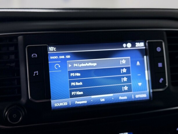 toyota-proace-diesel-2021-big-22