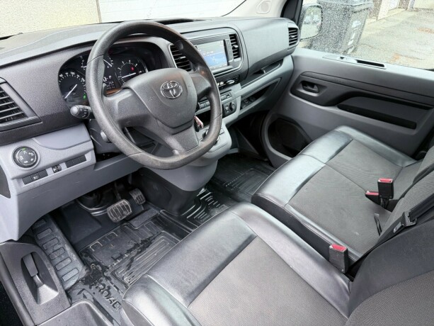 toyota-proace-diesel-2021-big-8