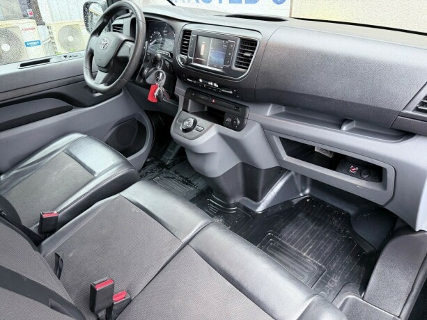 toyota-proace-diesel-2021-big-12