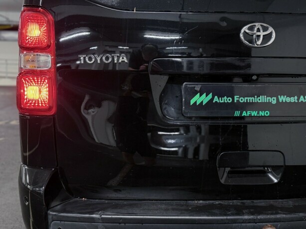 toyota-proace-diesel-2021-big-25