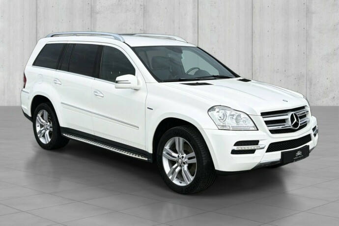 mercedes-benz-gl350-diesel-2011-big-0