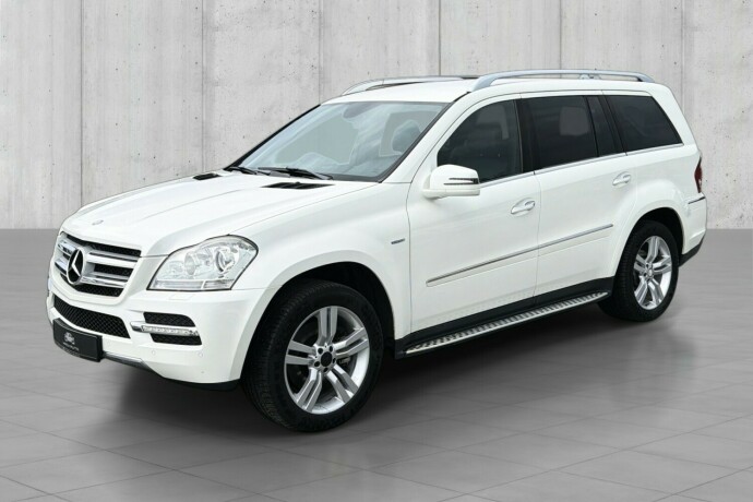 mercedes-benz-gl350-diesel-2011-big-2