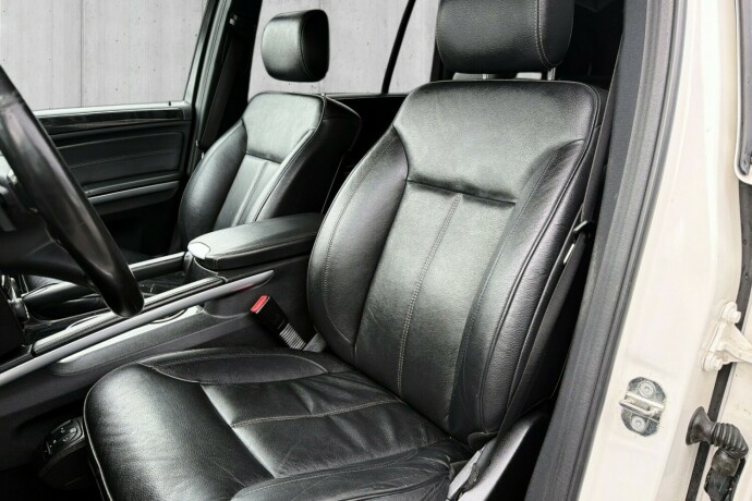 mercedes-benz-gl350-diesel-2011-big-7