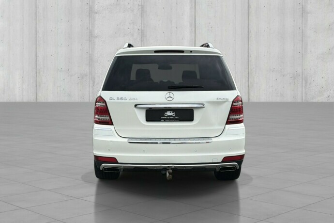 mercedes-benz-gl350-diesel-2011-big-4