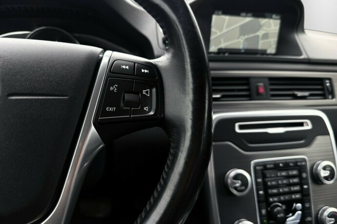 volvo-xc-70-diesel-2015-big-15