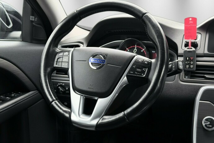 volvo-xc-70-diesel-2015-big-12