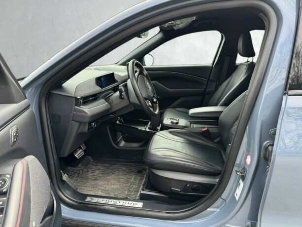 ford-mustang-mach-e-elektrisitet-2024-big-6