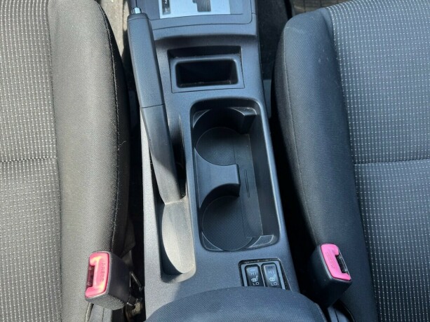 mitsubishi-lancer-bensin-2008-big-10