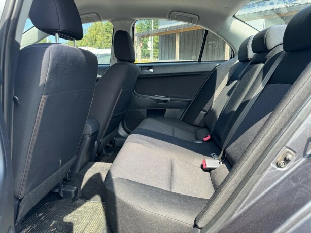 mitsubishi-lancer-bensin-2008-big-7