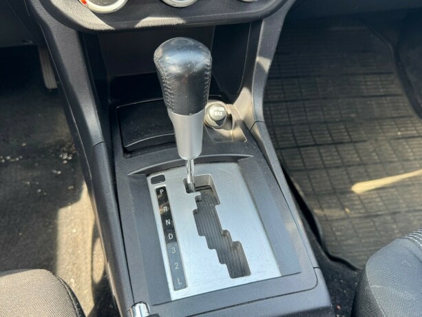 mitsubishi-lancer-bensin-2008-big-11