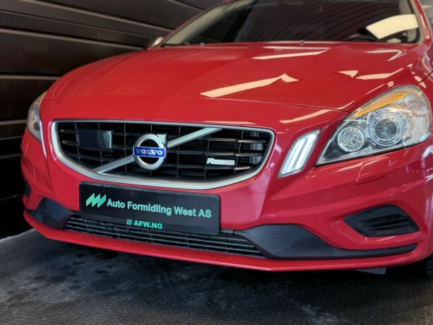 volvo-s60-bensin-2011-big-3