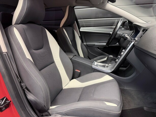 volvo-s60-bensin-2011-big-17