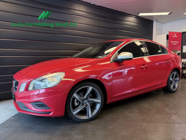volvo-s60-bensin-2011-big-0