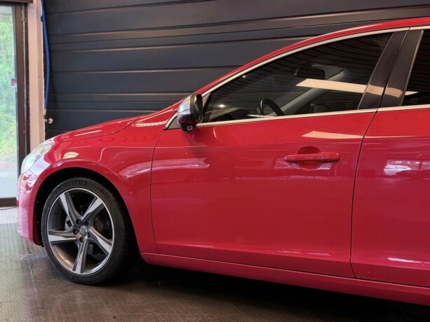 volvo-s60-bensin-2011-big-7