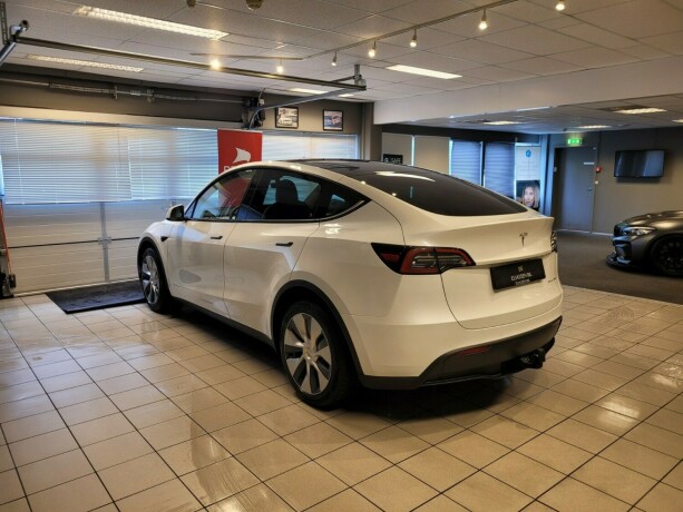 tesla-model-y-elektrisitet-2021-big-6