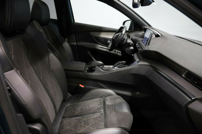 peugeot-5008-diesel-2018-big-10